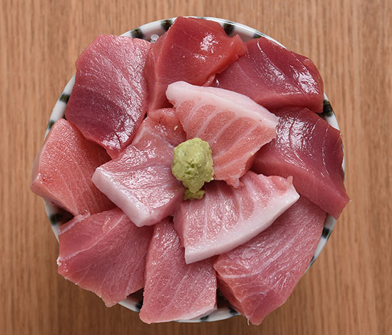 とろける美味しさ本まぐろトロ丼